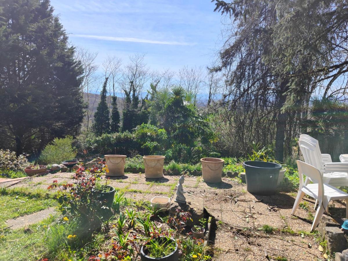 Le Chat Botte Chambres Et Table D'Hote Sur Reservation Arthez-de-Bearn Exterior foto