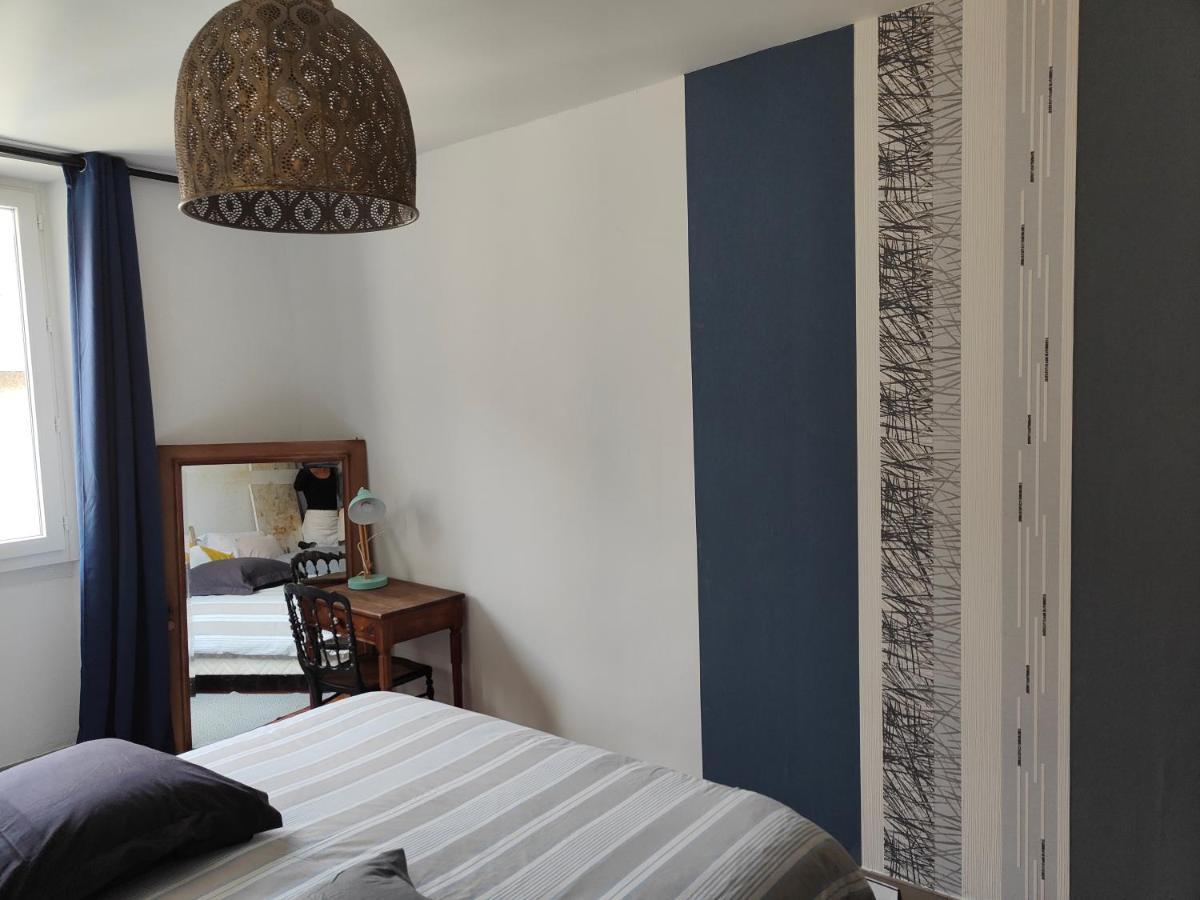 Le Chat Botte Chambres Et Table D'Hote Sur Reservation Arthez-de-Bearn Exterior foto